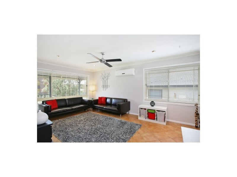 18 Dernancourt Pde, Milperra NSW 2214