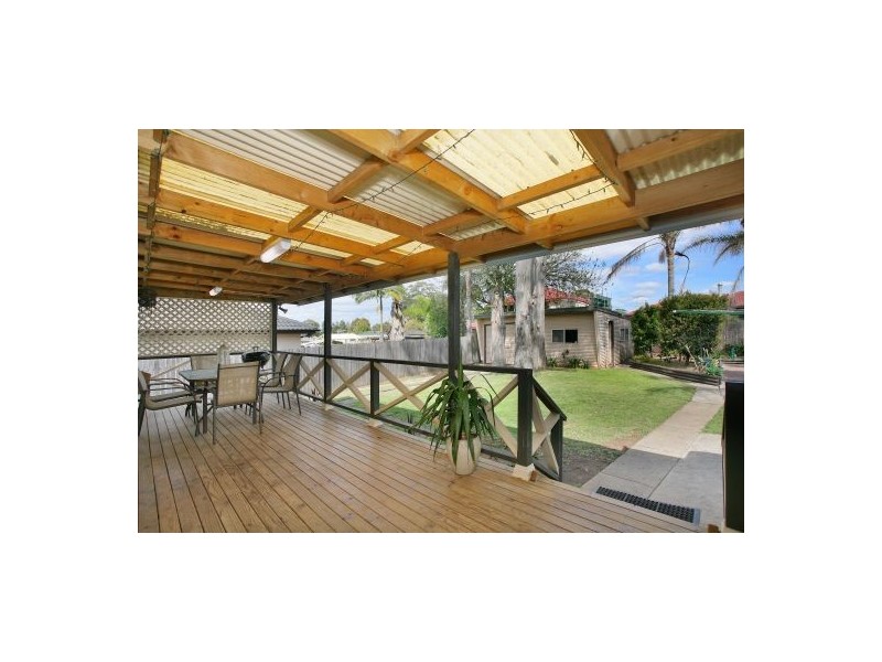 18 Dernancourt Pde, Milperra NSW 2214