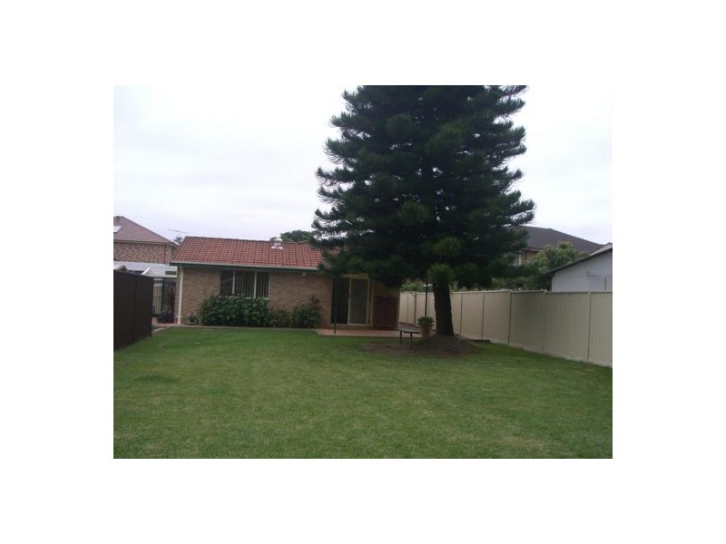 12a McEvoy Rd, Padstow NSW 2211