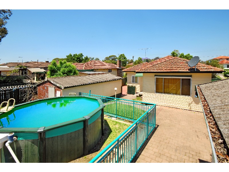 12 Barkl Avenue, Padstow NSW 2211