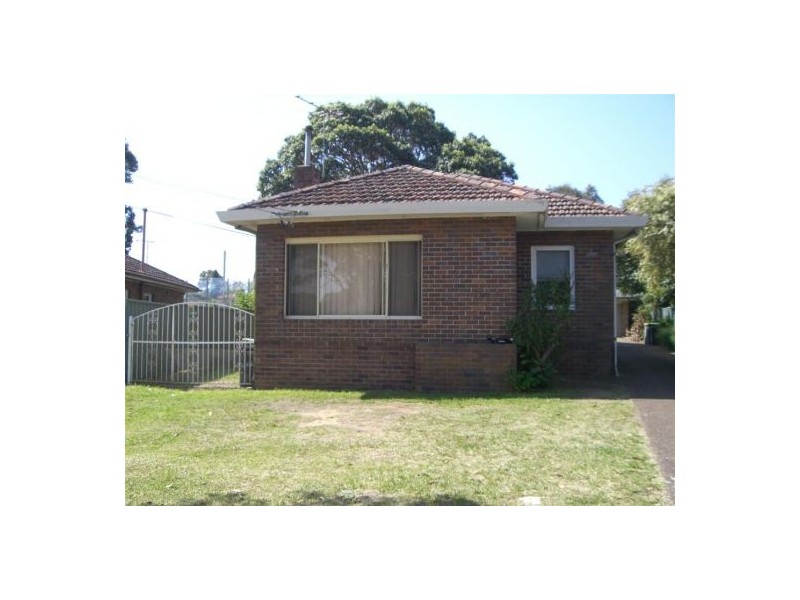 27 Montgomery Street, Revesby NSW 2212
