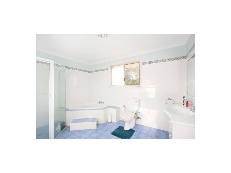 Wattle Grove NSW 2173