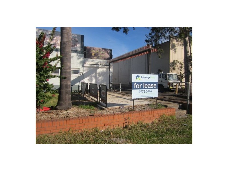 6/12 Regent Cresc, Moorebank NSW 2170