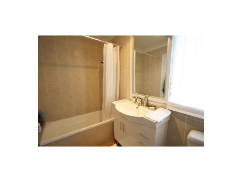 12 Coolabah Place, Macquarie Fields NSW 2564