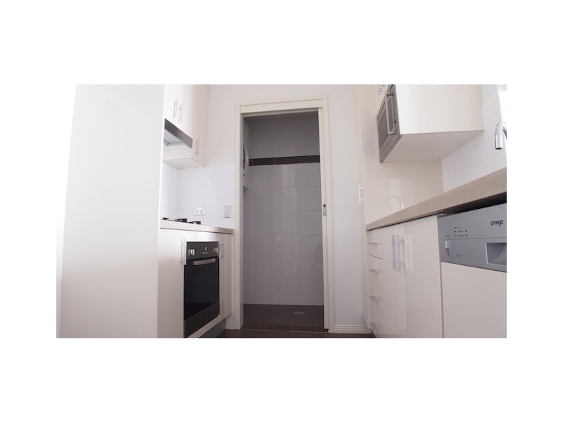 2 Aqua Street, Southport QLD 4215