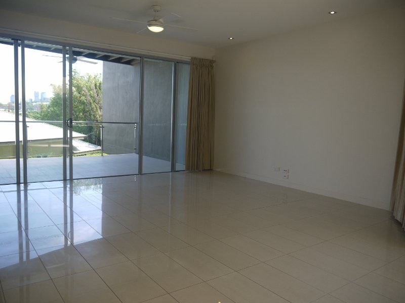 2/25 B Princess Street, Bulimba QLD 4171
