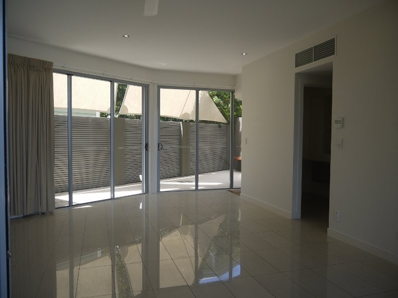 2/25 B Princess Street, Bulimba QLD 4171