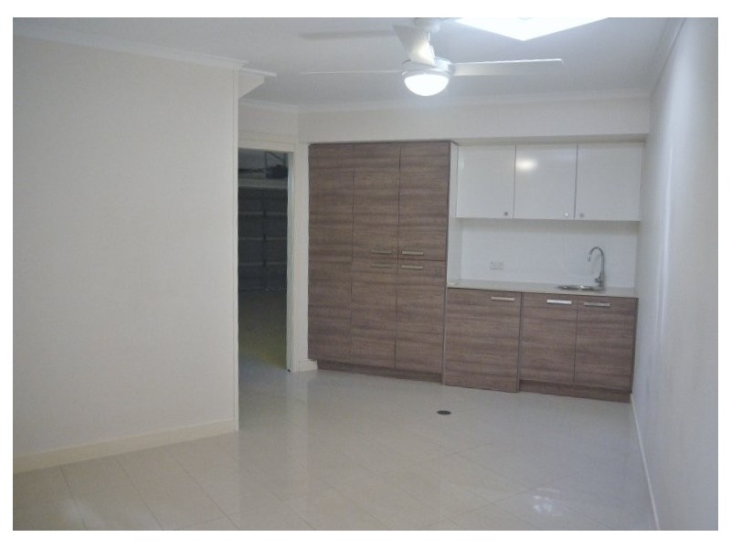 2/25 B Princess Street, Bulimba QLD 4171
