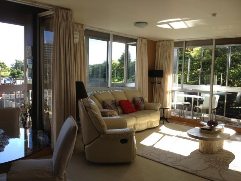 18 Queen Street, Southport QLD 4215