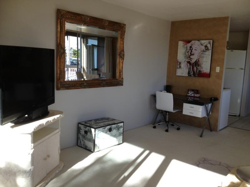 18 Queen Street, Southport QLD 4215