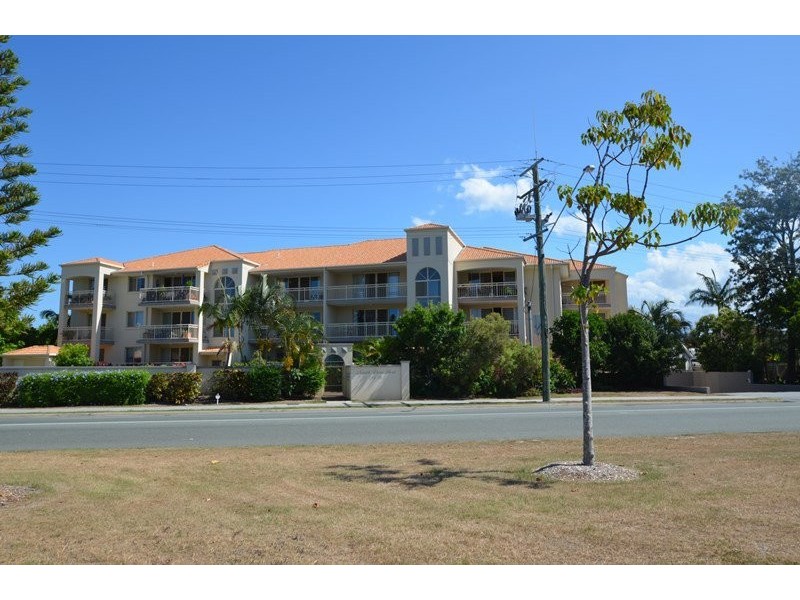 6/74 Thomas Drive, Chevron Island QLD 4217