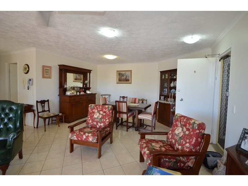 6/74 Thomas Drive, Chevron Island QLD 4217