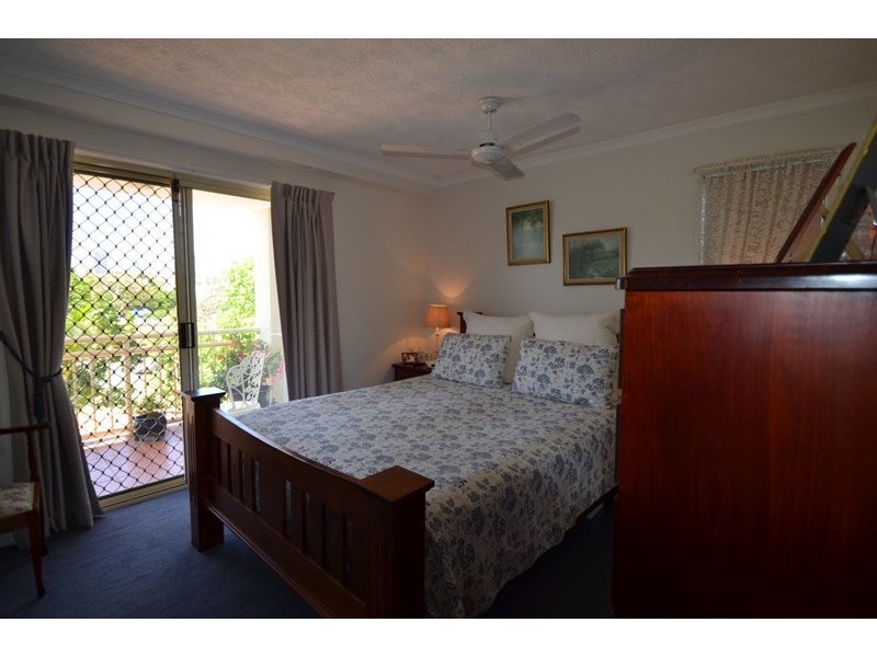 6/74 Thomas Drive, Chevron Island QLD 4217