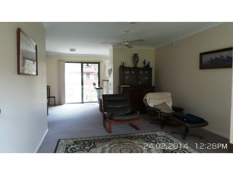 18 Batchworth Road, Molendinar QLD 4214