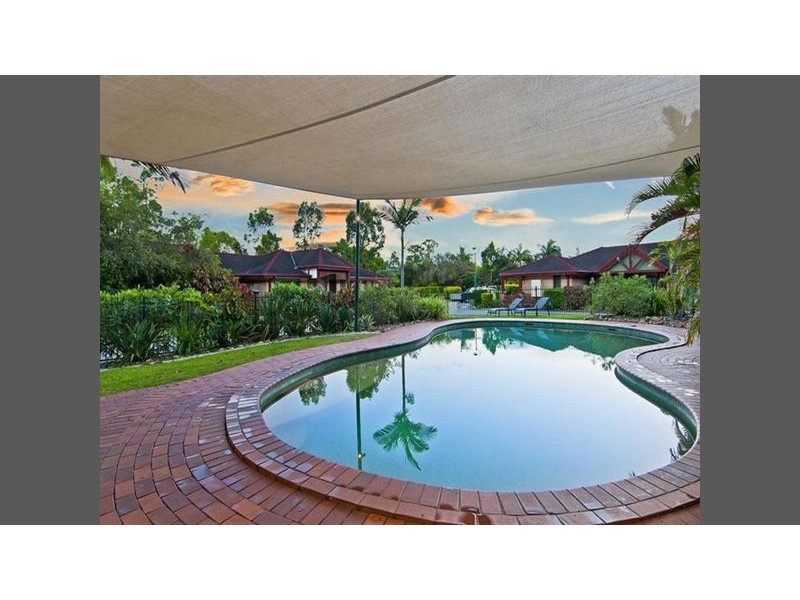 18 Batchworth Road, Molendinar QLD 4214