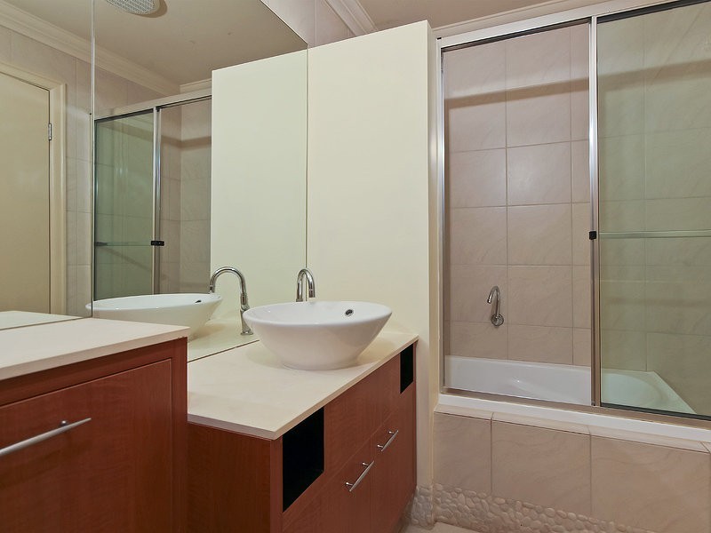 1/7 Elliott St, Surfers Paradise QLD 4217