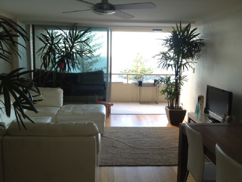 19/12 Goodwin Terrace, Burleigh Heads QLD 4220