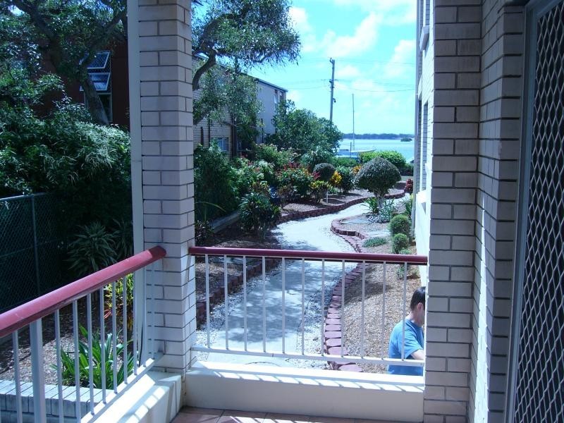 4/282 Marine Parade, Labrador QLD 4215