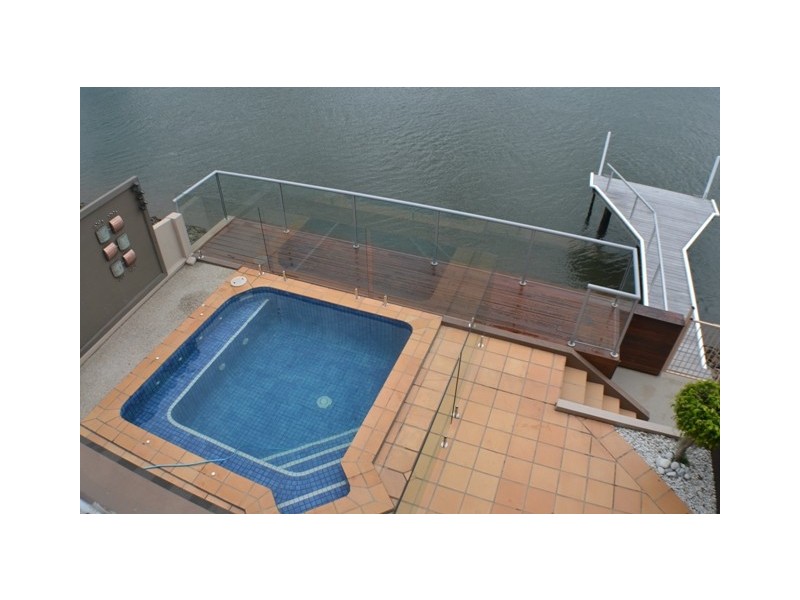 181 Stanhill Drive, Chevron Island QLD 4217