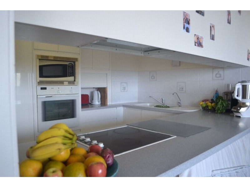 2 Riverview Parade, Surfers Paradise QLD 4217