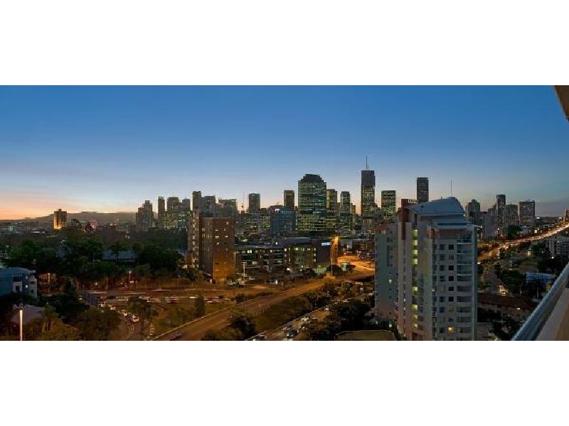 57 Lambert Street, Kangaroo Point QLD 4169