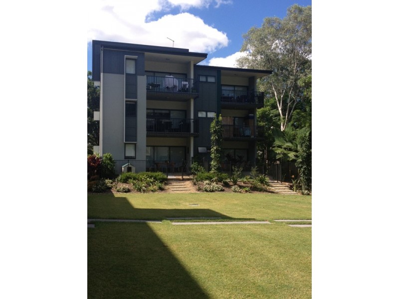 2 Garden Terrace, Newmarket QLD 4051