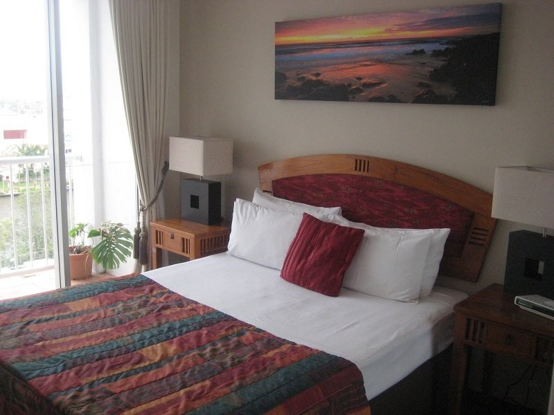 3081/2633 Gold Coast Highway, Broadbeach QLD 4218