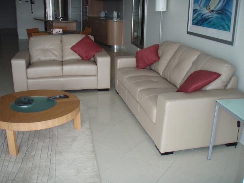 11 Nicklin Way, Minyama QLD 4575