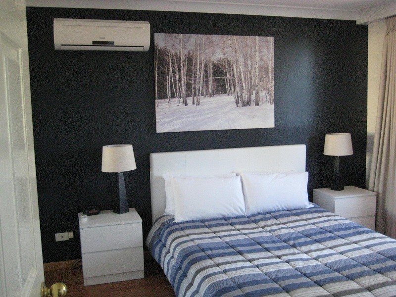 1011/2633 Gold Coast Highway, Broadbeach QLD 4218