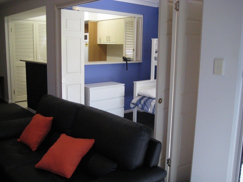 1011/2633 Gold Coast Highway, Broadbeach QLD 4218