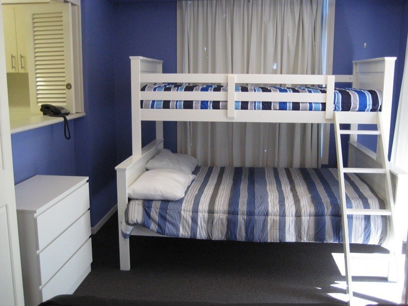 1011/2633 Gold Coast Highway, Broadbeach QLD 4218