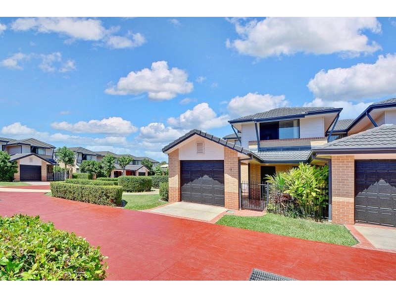 13/2 Springhill Drive, Sippy Downs QLD 4556