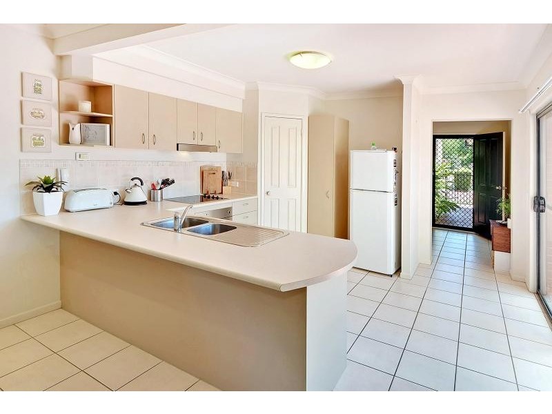 13/2 Springhill Drive, Sippy Downs QLD 4556