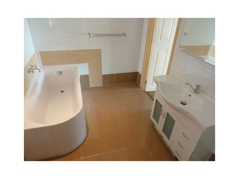 14 Frobisher Street, Springwood QLD 4127