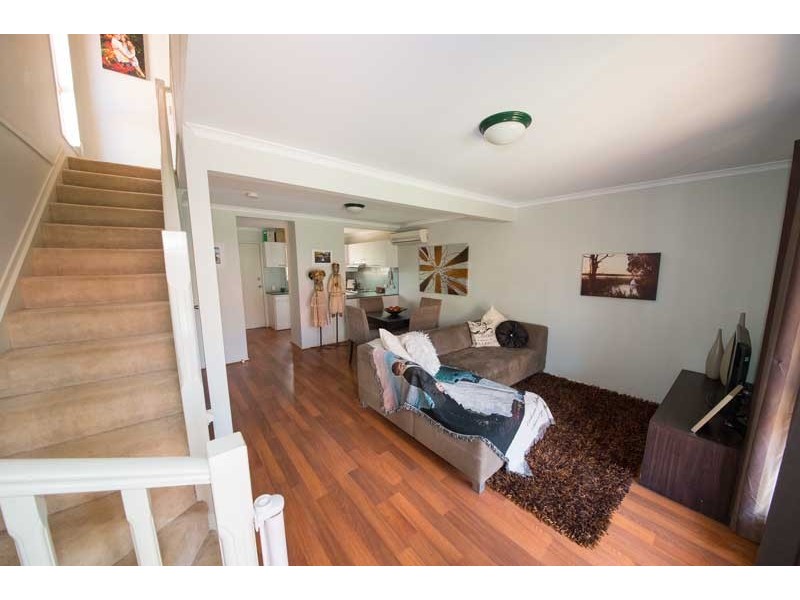 24/116 Meadowlands Road, Carina QLD 4152