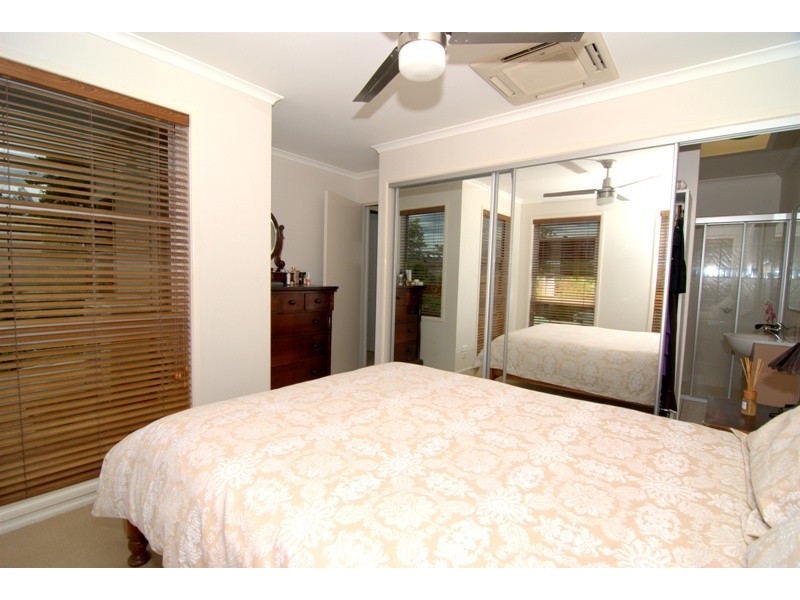 21 Hazelwood Street, Highgate Hill QLD 4101