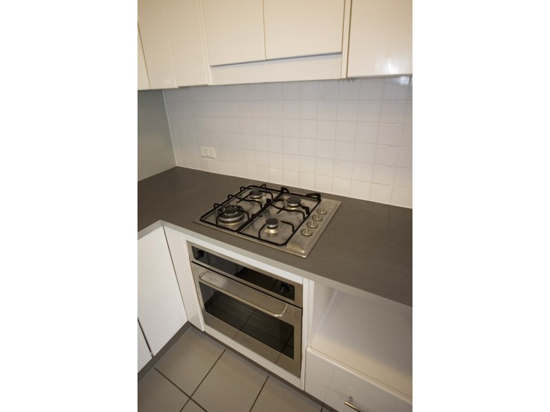 55/2 Campbell St, Toowong QLD 4066