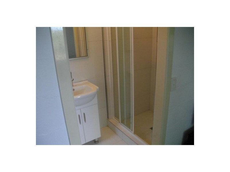 3 Whitmore Street, Taringa QLD 4068