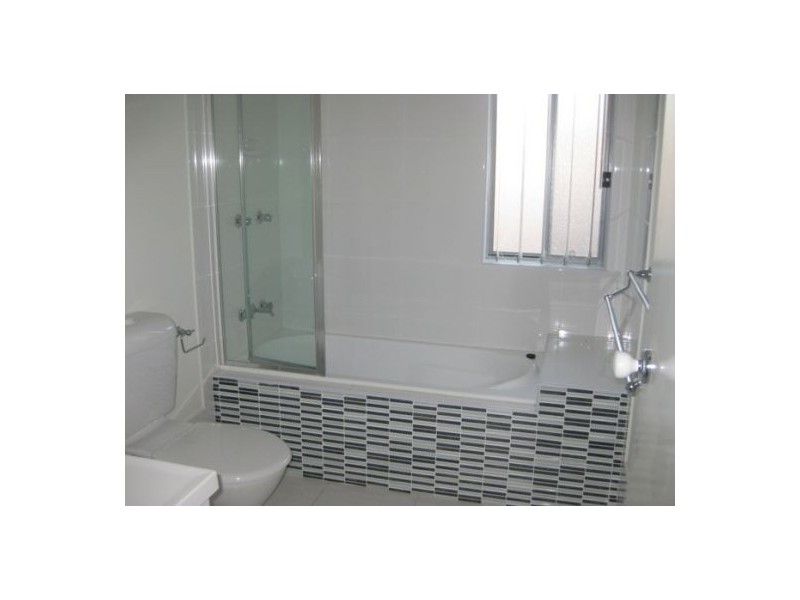 Pacific Pines QLD 4211