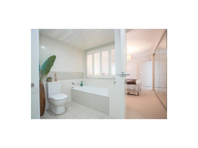 8/3 Angus Street, Clontarf QLD 4019