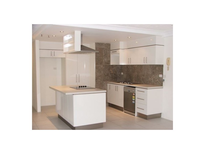 5 Clifford Street, Surfers Paradise QLD 4217