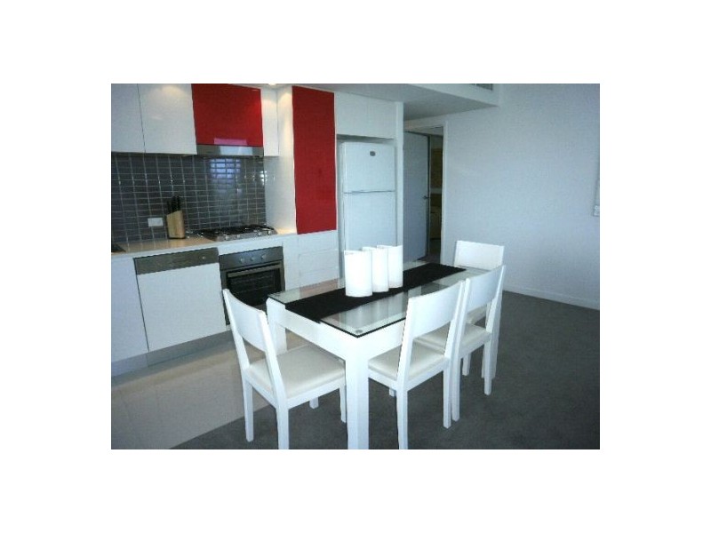 9 Lawson, Southport QLD 4215