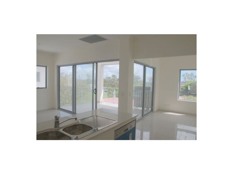 204/23 Robinson Place, Kelvin Grove QLD 4059