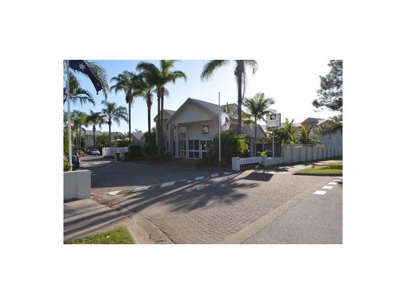 300 Cottesloe Drive, Mermaid Waters QLD 4218