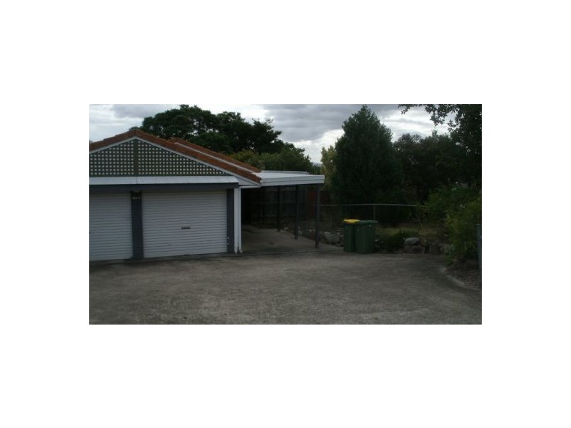 1/245 A Warwick Rd, Churchill QLD 4305