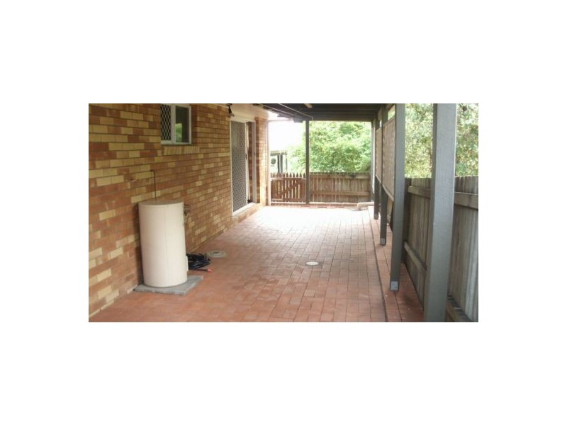 1/245 A Warwick Rd, Churchill QLD 4305