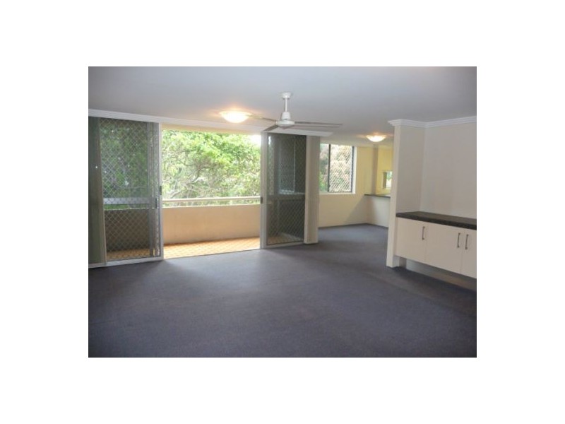 10/17 Laycock Street, Surfers Paradise QLD 4217