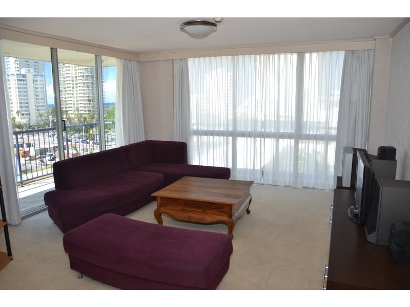 67 Ferny Ave, Surfers Paradise QLD 4217