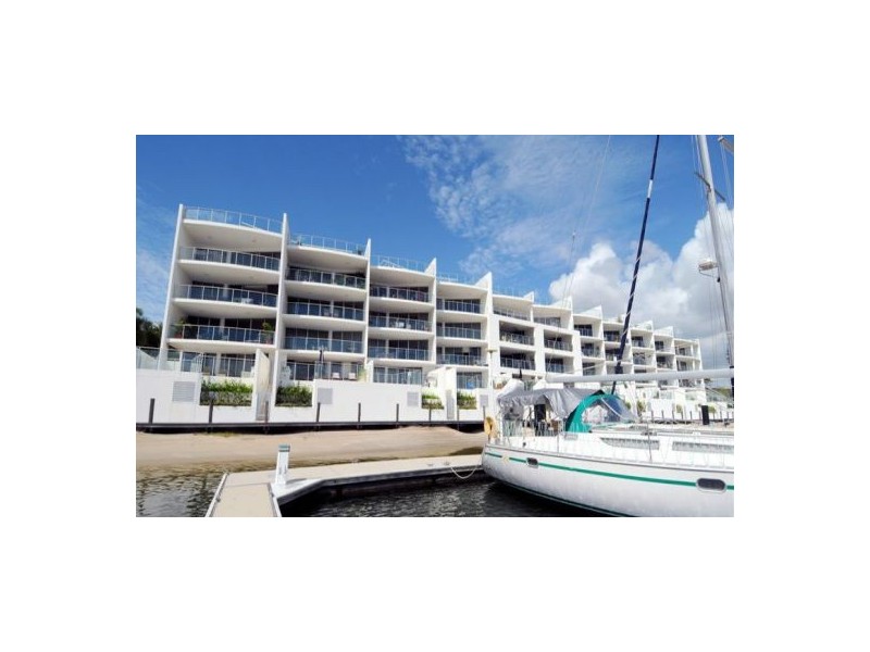 11 Nicklin Way, Minyama QLD 4575