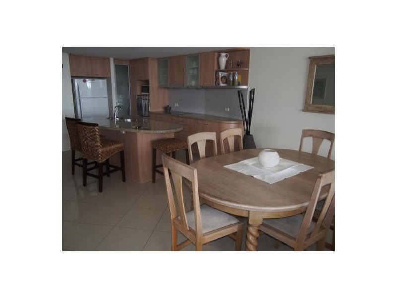 11 Nicklin Way, Minyama QLD 4575